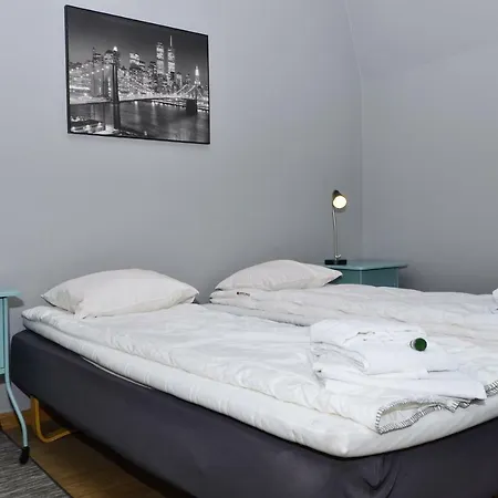 Διαμέρισμα Super Cental 4-bedroom Apartment, Perfect For Share. *